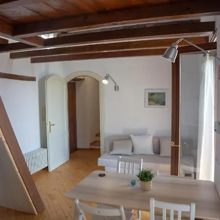 Casa Patrone בית הארחה Nebbiuno