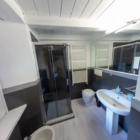 Casa Patrone ゲストハウス Nebbiuno